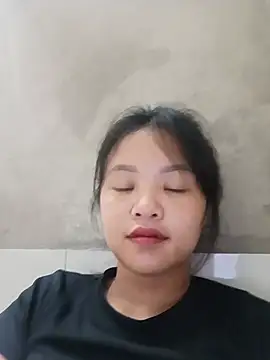 Snapshot of Pretty-haert chatting on June 27, 2026, 12:27 am Pretty-haert online show from June 27, 2026, 12:27 am
