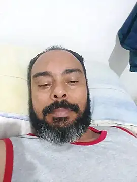 Snapshot of avatazo chatting on December 1, 2025, 5:52 am avatazo online show from December 1, 2025, 5:52 am