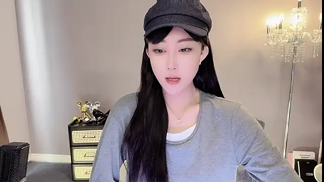 Snapshot of Miahave chatting on December 14, 2025, 1:45 am Miahave online show from December 14, 2025, 1:45 am