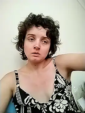 Snapshot of Amy01112 chatting on August 2, 2026, 5:43 pm Amy01112 online show from August 2, 2026, 5:43 pm