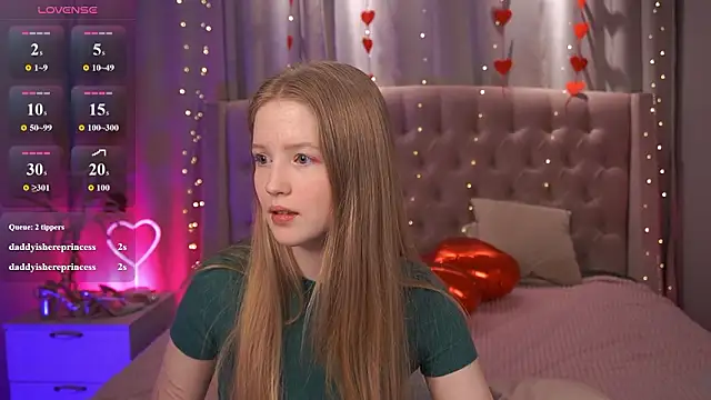 LilianHoward online show from February 12, 2026, 1:22 pm