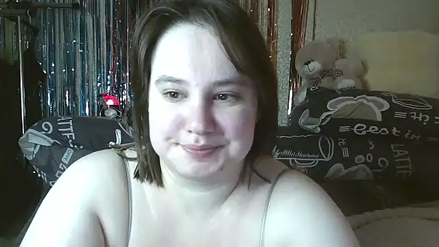 EriikaTwinz online show from May 8, 2026, 6:06 am
