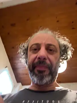 Snapshot of Petebulimia chatting on April 17, 2026, 6:44 pm Petebulimia online show from April 17, 2026, 6:44 pm