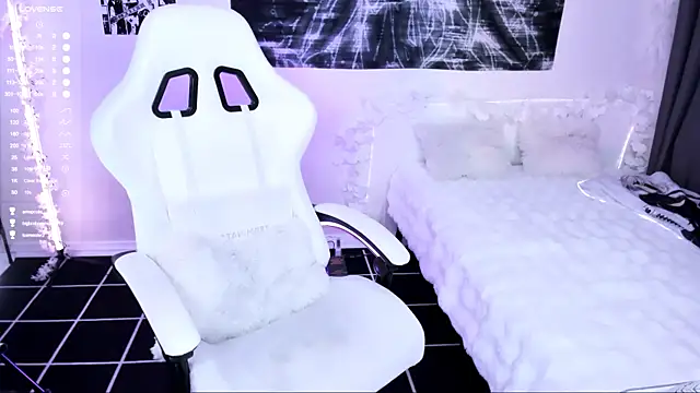 Snapshot of lyric4 chatting on March 8, 2026, 2:15 am lyric4 online show from March 8, 2026, 2:15 am