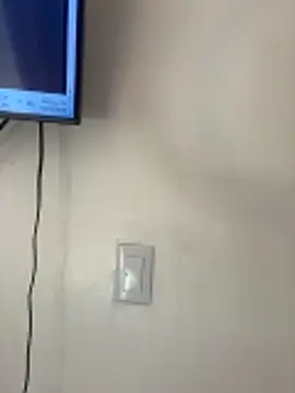 Snapshot of LadyCandy25 chatting on December 15, 2025, 5:08 pm LadyCandy25 online show from December 15, 2025, 5:08 pm