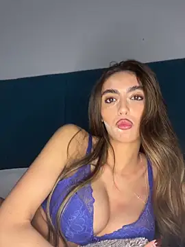 Snapshot of Kittycqtx chatting on March 8, 2026, 4:21 pm Kittycqtx online show from March 8, 2026, 4:21 pm