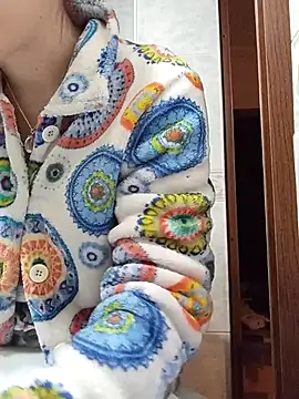 Snapshot of gatitachula93 chatting on February 10, 2026, 1:37 am gatitachula93 online show from February 10, 2026, 1:37 am