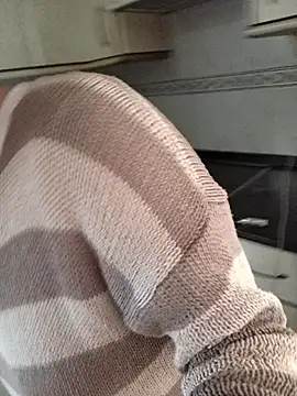 Snapshot of gatitachula93 chatting on February 24, 2026, 1:45 pm gatitachula93 online show from February 24, 2026, 1:45 pm