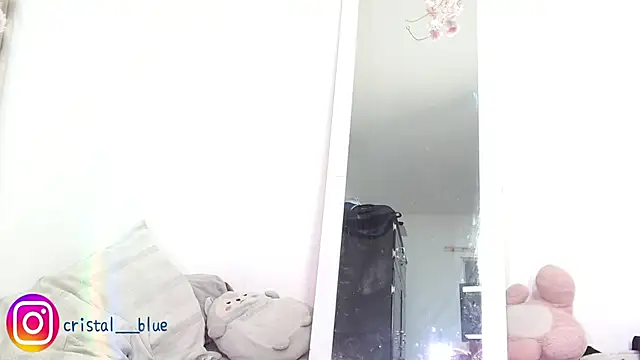 Snapshot of cristal__blue chatting on May 10, 2026, 4:16 am cristal blue online show from May 10, 2026, 4:16 am