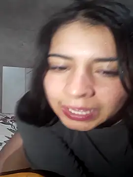 Estefanny Lolyy online show from June 11, 2026, 4:20 am