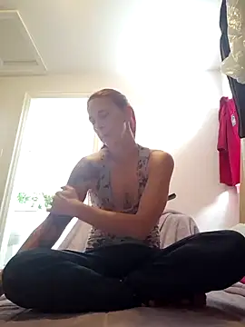 Snapshot of poleslut69 chatting on December 5, 2025, 3:32 pm poleslut69 online show from December 5, 2025, 3:32 pm