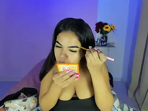 Snapshot of 18teenssexy chatting on December 4, 2025, 11:20 am 18teenssexy online show from December 4, 2025, 11:20 am