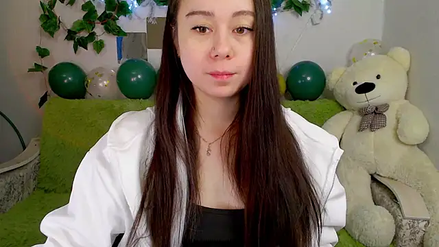 Snapshot of AlinaEleven chatting on December 13, 2025, 11:44 pm AlinaEleven online show from December 13, 2025, 11:44 pm