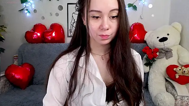 Snapshot of AlinaEleven chatting on April 9, 2026, 11:33 pm AlinaEleven online show from April 9, 2026, 11:33 pm