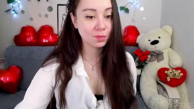 Snapshot of AlinaEleven chatting on April 14, 2026, 12:04 am AlinaEleven online show from April 14, 2026, 12:04 am