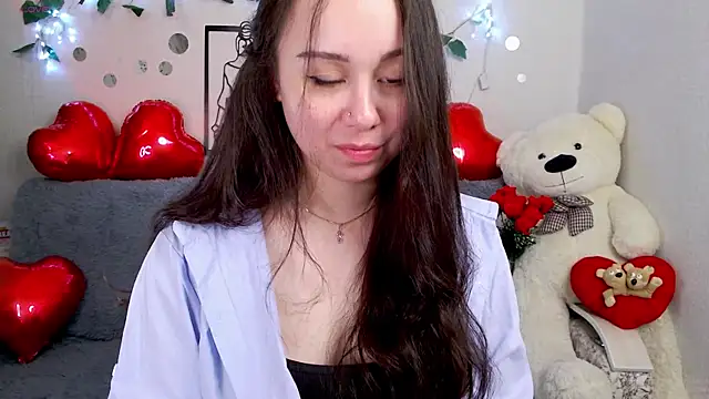 Snapshot of AlinaEleven chatting on April 26, 2026, 10:18 pm AlinaEleven online show from April 26, 2026, 10:18 pm