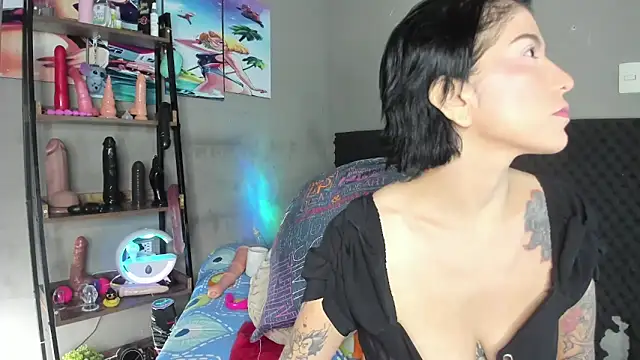 Shadia Squirt online show from February 6, 2026, 5:47 am