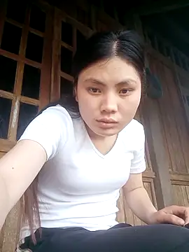 Snapshot of Hilary-123 chatting on March 21, 2026, 5:19 am Hilary-123 online show from March 21, 2026, 5:19 am