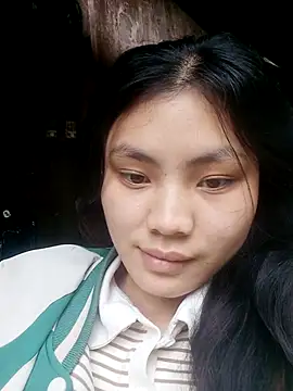 Snapshot of Hilary-123 chatting on February 23, 2026, 1:40 am Hilary-123 online show from February 23, 2026, 1:40 am