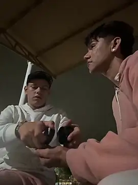 Latin boys79 online show from December 17, 2025, 5:56 am