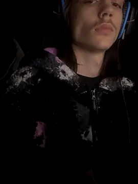 Snapshot of DkAuxier1 chatting on December 15, 2025, 1:44 am DkAuxier1 online show from December 15, 2025, 1:44 am