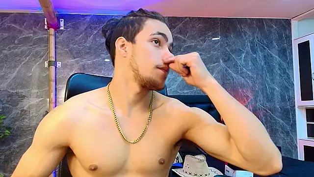 Snapshot of PatrickS25 chatting on December 5, 2025, 4:11 am PatrickS25 online show from December 5, 2025, 4:11 am