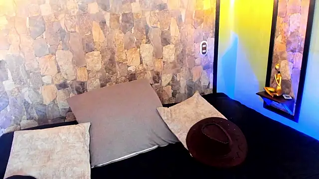 PatrickS25 online show from January 7, 2026, 3:55 am