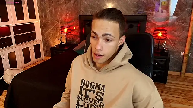 Snapshot of PatrickS25 chatting on March 20, 2026, 4:35 am PatrickS25 online show from March 20, 2026, 4:35 am