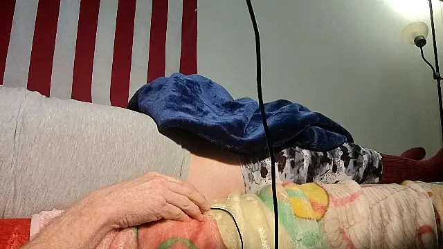 Olewrench35 online show from December 2, 2025, 5:36 pm