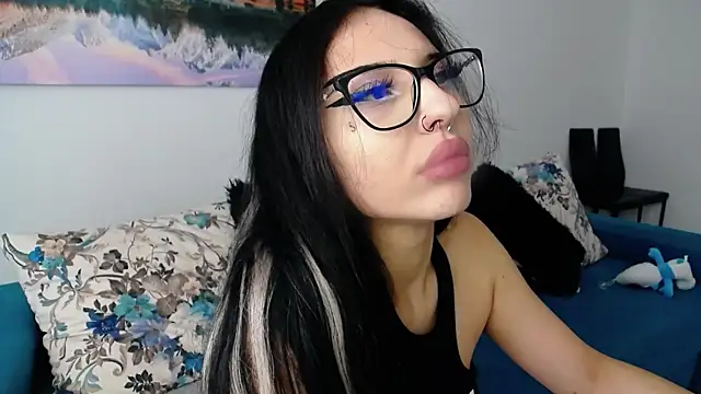 RavenFoxxy online show from July 26, 2026, 7:04 am