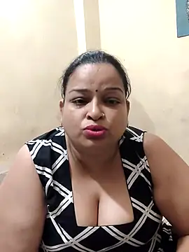 Sexey-Model21 online show from May 6, 2026, 6:28 am
