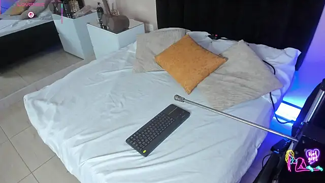 kaylaa sex online show from May 6, 2026, 12:53 pm