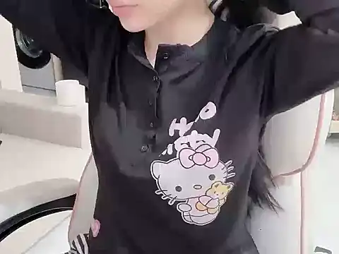 Yuyu-baobei online show from February 16, 2026, 3:49 am