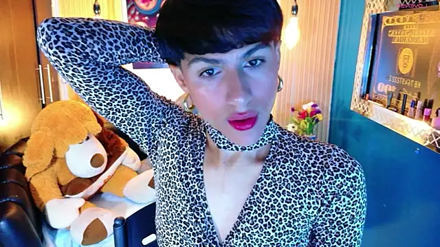 StormLuxX online show from April 20, 2026, 1:24 pm