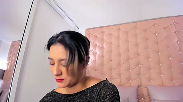 Snapshot of JulietaWales chatting on February 20, 2026, 11:45 am JulietaWales online show from February 20, 2026, 11:45 am