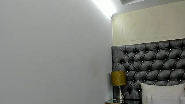 Snapshot of JulietaWales chatting on March 9, 2026, 11:36 am JulietaWales online show from March 9, 2026, 11:36 am