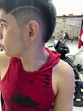 Snapshot of Johan_stick chatting on December 15, 2025, 5:08 pm Johan stick online show from December 15, 2025, 5:08 pm