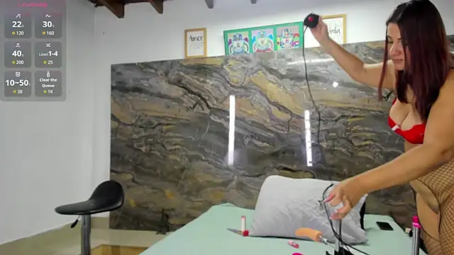 Snapshot of Evy_connor chatting on December 4, 2025, 11:31 am Evy connor online show from December 4, 2025, 11:31 am