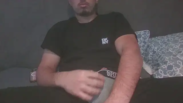 Snapshot of userre08 chatting on December 1, 2025, 5:47 pm userre08 online show from December 1, 2025, 5:47 pm