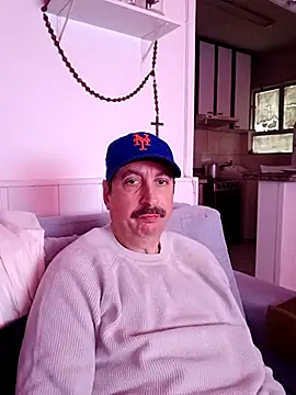 Snapshot of FocussedFreckle chatting on March 14, 2026, 9:15 am FocussedFreckle online show from March 14, 2026, 9:15 am