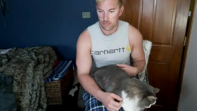 Snapshot of SpunRedneck chatting on March 11, 2026, 1:27 pm SpunRedneck online show from March 11, 2026, 1:27 pm