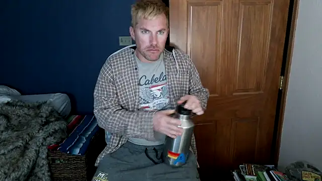 Snapshot of SpunRedneck chatting on February 18, 2026, 11:45 pm SpunRedneck online show from February 18, 2026, 11:45 pm