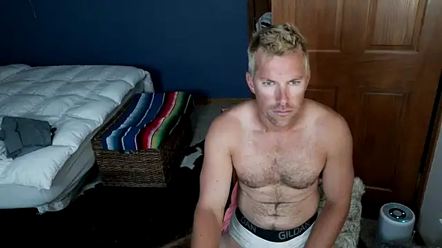 Snapshot of SpunRedneck chatting on June 17, 2026, 10:25 am SpunRedneck online show from June 17, 2026, 10:25 am