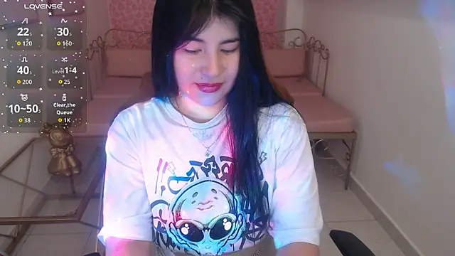 Snapshot of Nina_harpper_ chatting on December 3, 2025, 1:21 pm Nina harpper online show from December 3, 2025, 1:21 pm