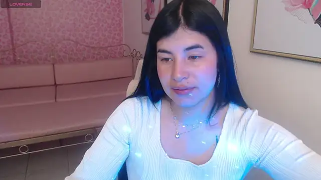 Snapshot of Nina_harpper_ chatting on December 14, 2025, 1:17 pm Nina harpper online show from December 14, 2025, 1:17 pm