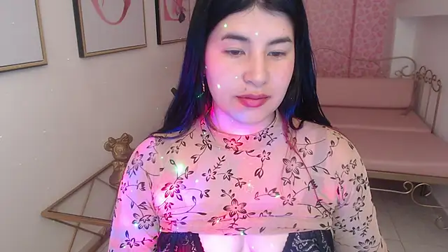 Snapshot of Nina_harpper_ chatting on December 2, 2025, 1:02 pm Nina harpper online show from December 2, 2025, 1:02 pm