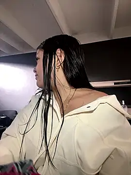 Camila Duarte2 online show from January 12, 2026, 1:18 pm