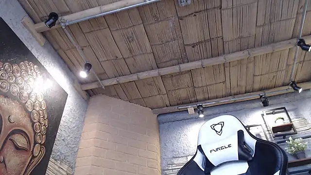 Snapshot of NaughtyNebula chatting on December 5, 2025, 4:38 pm NaughtyNebula online show from December 5, 2025, 4:38 pm