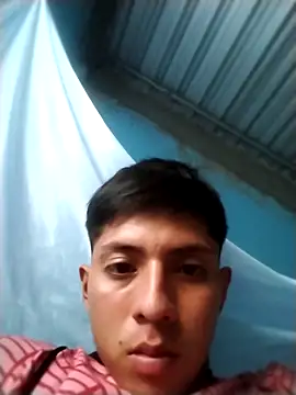 Snapshot of Manuelp0203 chatting on February 10, 2026, 9:03 pm Manuelp0203 online show from February 10, 2026, 9:03 pm