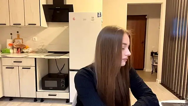 Adelle Love online show from December 3, 2025, 9:31 am